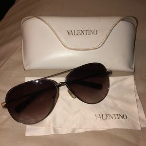 Lightly worn Valentino sunglasses!